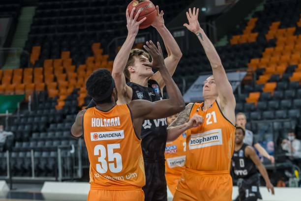 防守端集中 防守端集中