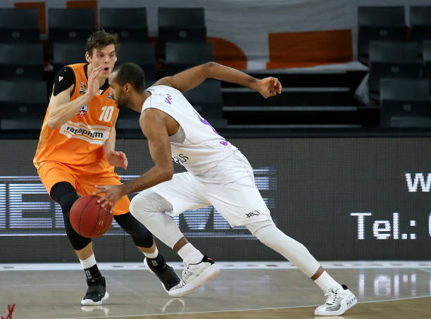 加大对青少 加大对青少