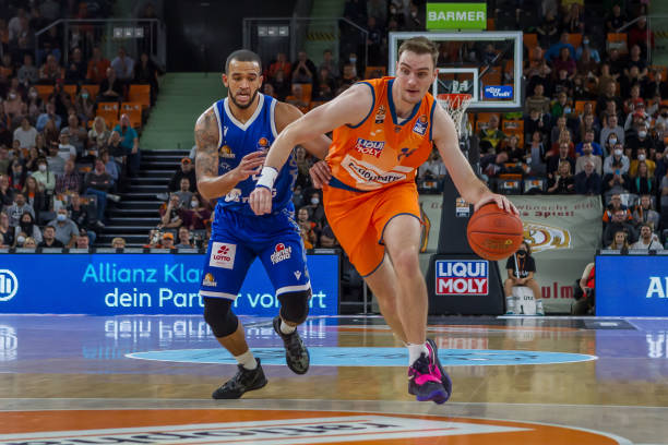 报道更加完 报道更加完