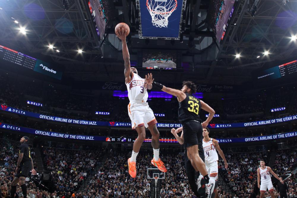 团结一致的 团结一致的