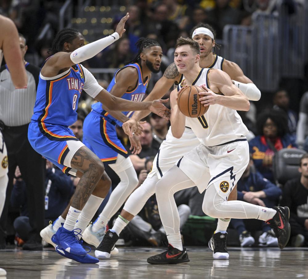 击篮筐的回 击篮筐的回